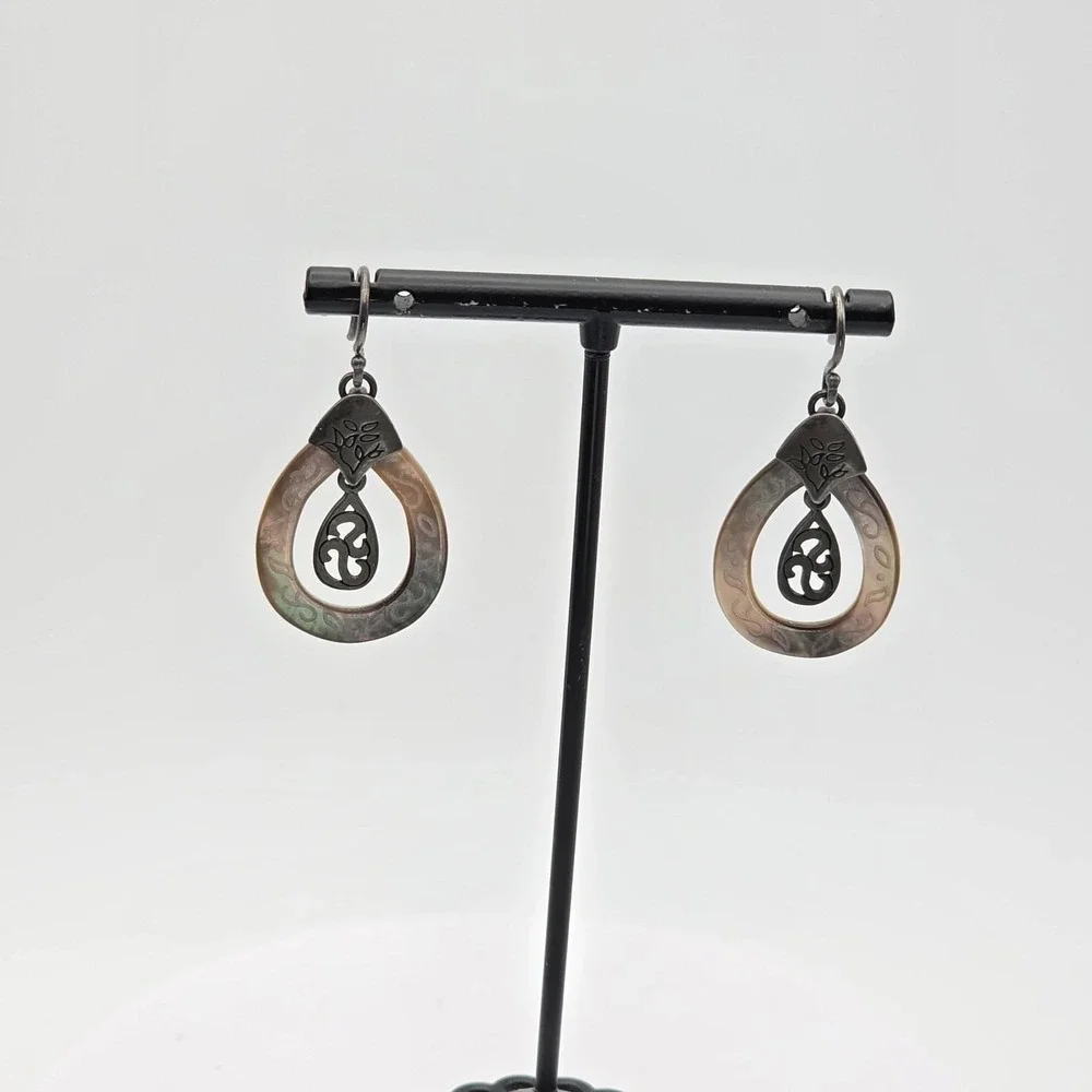 SILPADA Abolone Shell Earrings 925 Sterling Silver Etched‎ Teardrop Dangle Drop